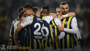 Prediksi Skor Fenerbahce vs Olympiacos 19 April 2024