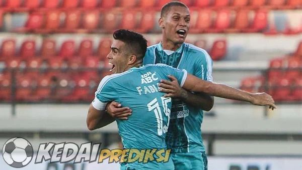 Prediksi Skor Borneo vs PSBS Biak 25 Oktober 2024