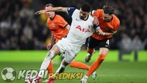 Prediksi Skor Eintracht Frankfurt vs Tottenham 18 April 2025
