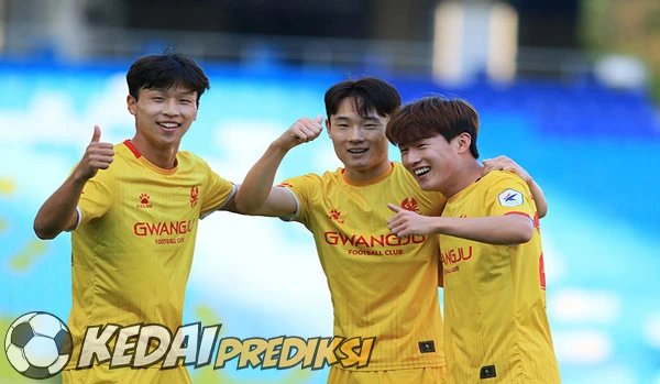 Prediksi Skor Suwon vs Gwangju 18 Juli 2025