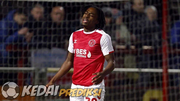 Prediksi Skor Barnsley vs Fleetwood Town 14 Agustus 2025