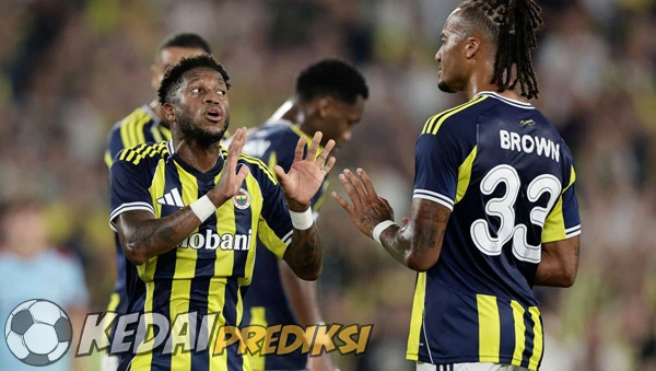 Prediksi Skor Fenerbahce vs Benfica 21 Agustus 2025