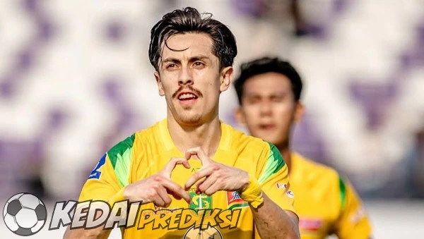 Prediksi Skor Persebaya vs Bali United 23 Agustus 2025