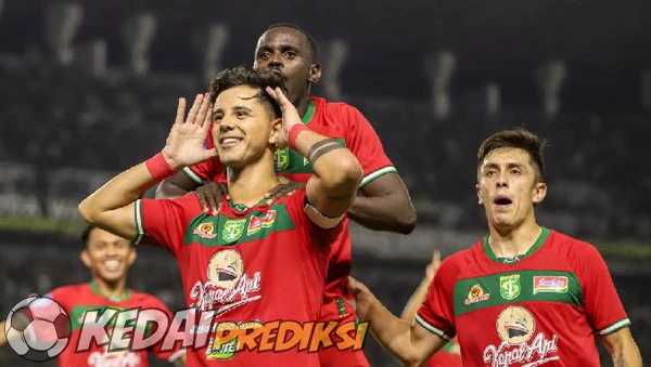 Prediksi Skor Persita vs Persebaya 16 Agustus 2025