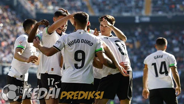 Prediksi Skor Valencia vs Real Sociedad 17 Agustus 2025