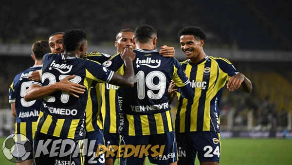 Prediksi Skor Fenerbahce vs Fatih Karagumruk 20 Oktober 2025