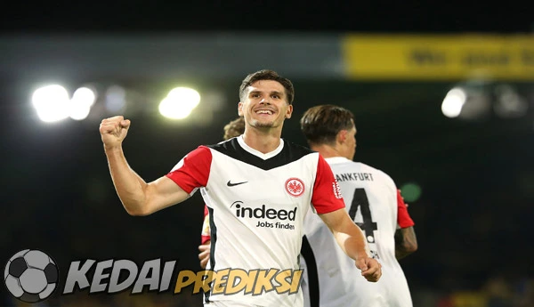 Prediksi Skor Freiburg vs Eintracht Frankfurt 19 Oktober 2025