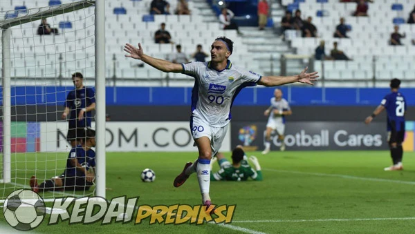Prediksi Skor PSBS Biak vs Persib 16 Oktober 2025