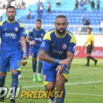 Prediksi Skor PSM vs Arema 19 Oktober 2025