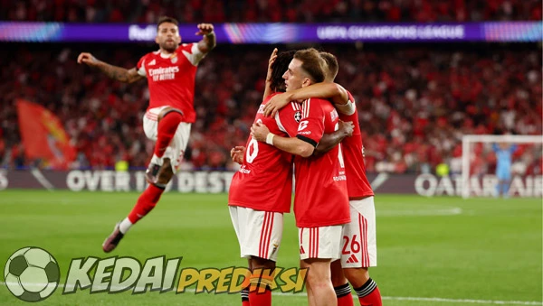 Prediksi Skor Ajax vs Benfica 26 November 2025