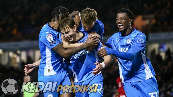 Prediksi Skor Crawley Town vs Peterborough 12 November 2025