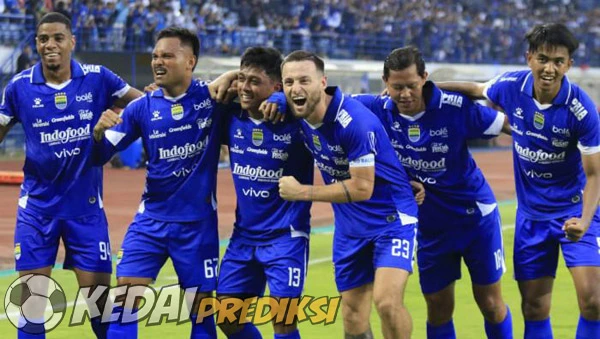 Prediksi Skor Persib vs Dewa United 21 November 2025