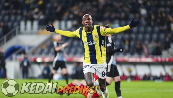 Prediksi Skor Brann vs Fenerbahce 12 Desember 2025