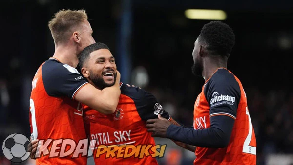 Prediksi Skor Reading vs Luton Town 19 Desember 2025