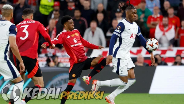 Prediksi Skor Manchester United vs Tottenham 7 Februari 2026