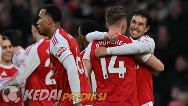 Prediksi Skor Arsenal vs Fulham 2 Mei 2026